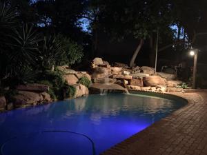 Πισίνα στο ή κοντά στο Dempster Cottage +13 φωτογραφίες