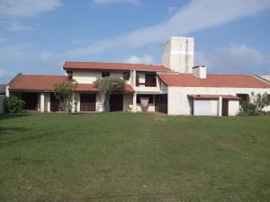 Το κτήριο όπου στεγάζεται  η παραθεριστική κατοικία +7 φωτογραφίες