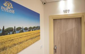 Fotografie z fotogalerie ubytování Hotel Perlage Florence - Smart Stay with Parking, Free Wifi & Free city tax v destinaci Scandicci
