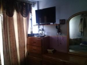 TV a/nebo společenská místnost v ubytování Apartamento en colonia tacubaya