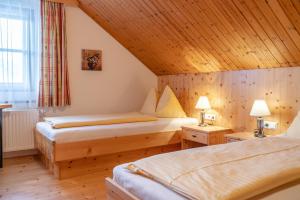 Postel nebo postele na pokoji v ubytování Kolping-Ferienhaus