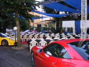 Gallery image of Drake in Maranello