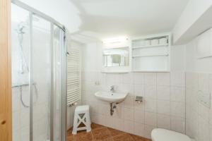 Koupelna v ubytování Kolping-Ferienhaus