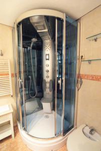 Gallery image of Lujoso y espacioso piso en el coraz&oacute;n de Alicante con hidromasaje in Alicante