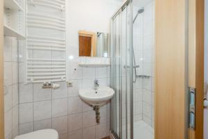 Koupelna v ubytování Kolping-Ferienhaus