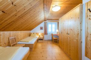 Postel nebo postele na pokoji v ubytování Kolping-Ferienhaus