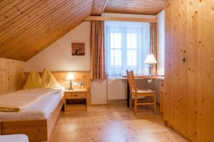 Postel nebo postele na pokoji v ubytování Kolping-Ferienhaus