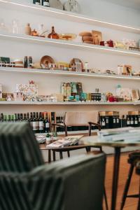 Restoran atau tempat lain untuk makan di Rosa Et Al Townhouse