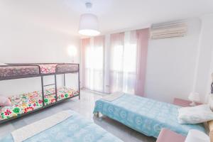 Fotografia z galérie ubytovania Cubo's Apartamento Origen del Sur v destinácii Málaga