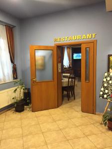 Gallery image of Family Hotel Odessa in Sevlievo +24 photos