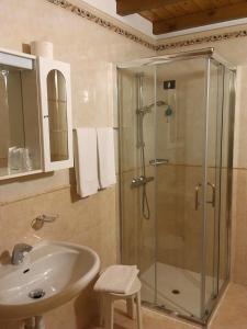Phòng tắm tại Hotel Cant del Gal