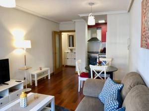 Photo de la galerie de l'établissement Apartamento Europa Prados - Atenea, à Oviedo