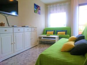 Gallery image of Bright spacious apartment, 2 min walk from beach in Candelaria