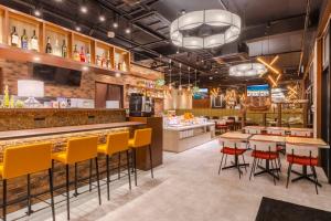 卡凯莫普酒店餐厅或其他用餐的地方