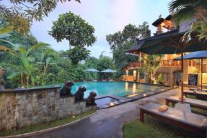Bazén v ubytování Ketut's Place Cottage Ubud nebo v jeho okolí