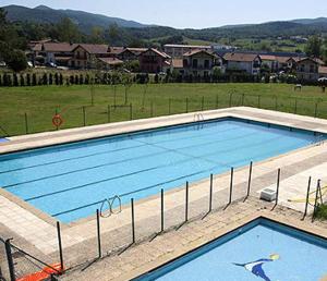 Bazén v ubytování Hostal Ayestaran I nebo v jeho okolí