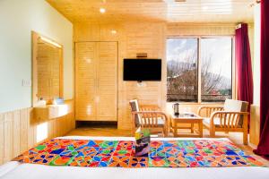 Gallery image of FabExpress Shami Inn Naggar Road in Manāli