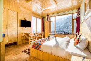 TV/trung tâm giải trí tại FabHotel Shami Inn Naggar Road +21 ảnh