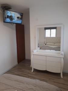 Gallery image of Spat Vip Apartment in Bat Yam