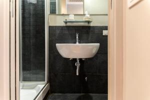 A bathroom at Top Floor Trastevere