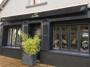 Gallery image of Hotel Linette in Aumont-Aubrac