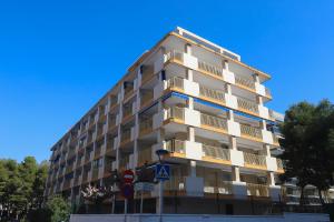 Imagen de la galería de DIFFERENTFLATS Argenta, en Salou