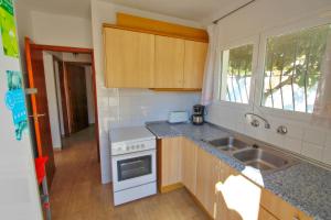 Küche/Küchenzeile in der Unterkunft Mabruka - charming, Finca style holiday villa in Benissa