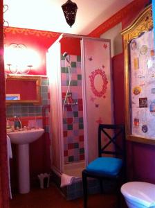 Een badkamer bij Maison Marthe B & B