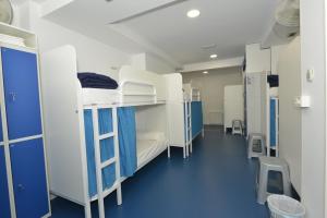 Foto da galeria de Hostel Albergue Baionamar em Baiona