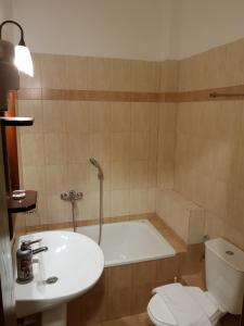 Kúpeľňa v ubytovaní Rodon Guesthouse