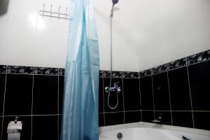 Koupelna v ubytování Hotel Zarafshon in Dushanbe