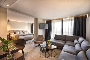 Posezení v ubytování Hotel Riedenburg + 37 fotografií