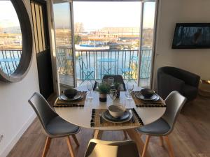 Balcon ou terrasse dans l'établissement L'Escale Sètoise