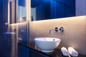 A bathroom at Pietra - The Italian Stay Collection
