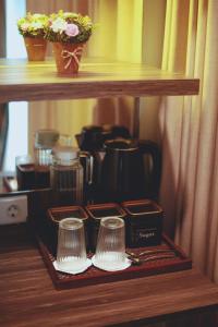Set per la preparazione di tè e caffè presso S7 SUITES GANDARIA
