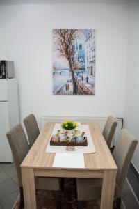 Photo de la galerie de l'établissement Apartment ALEKSANDAR Valjevo, à Valjevo