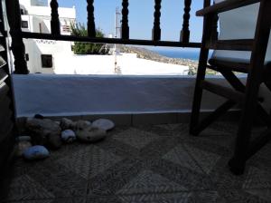 Rõdu või terrass majutusasutuses House in Skyros with an amazing sea view