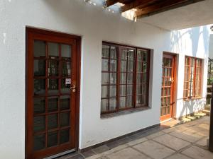 Galeriebild der Unterkunft Pensão Guest Lodge in Nelspruit