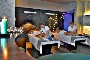 Hostia v ubytovaní Hotel Czarny Potok Resort SPA & Conference