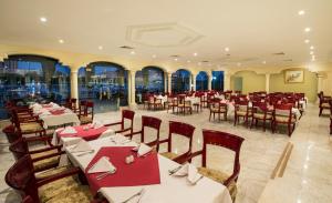 Restaurace v ubytování Obelisk Nile Hotel Aswan