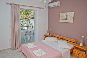 Gallery image of Erodios Apartments in Elaión +76 photos