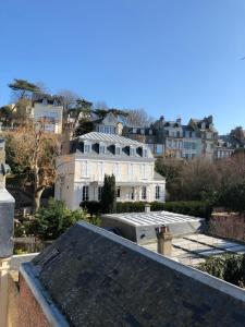 a view from the roof of a house at L'étoile de Trouville in Trouville-sur-Mer