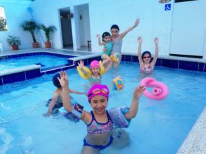 Bazén v ubytování Quinta Spa El Rosal nebo v jeho okolí