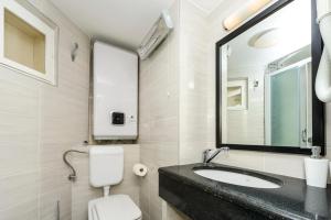 Kúpeľňa v ubytovaní Rooms Andro + 31 fotografií