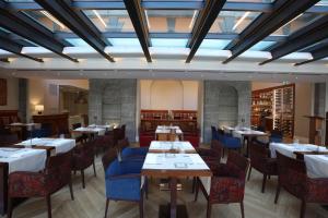 Reštaurácia alebo iné gastronomické zariadenie v ubytovaní Grand Hotel Yerevan - Small Luxury Hotels of the World
