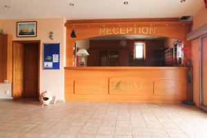 El lobby o recepción de Hotel Laguna Slapy
