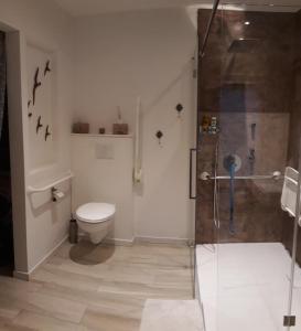 Ett badrum på RD Gîte