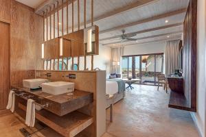 Posezení v ubytování Mystique Holbox by Royalton, A Tribute Portfolio Resort