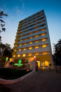 Bangunan di mana terletaknya hotel