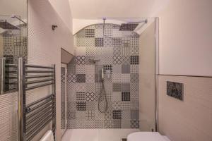 Koupelna v ubytování Sorrento Square Suites
